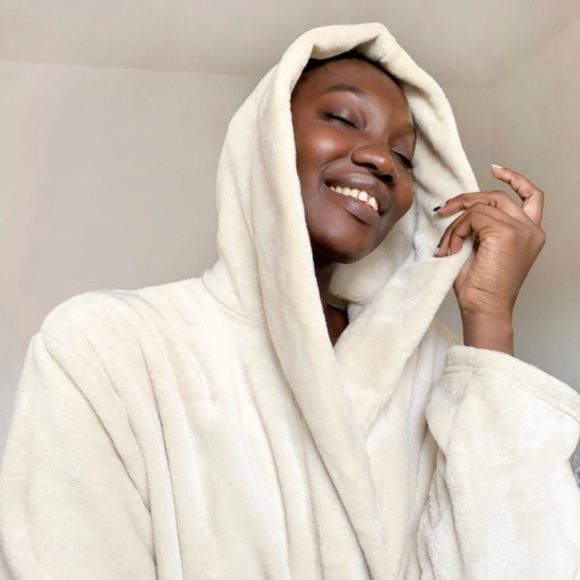 Summer & Rose Cosy Robe with Pockets - Picture 4 of 7